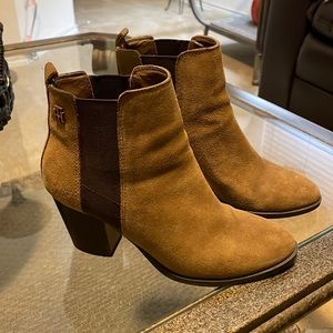 Ankle boots